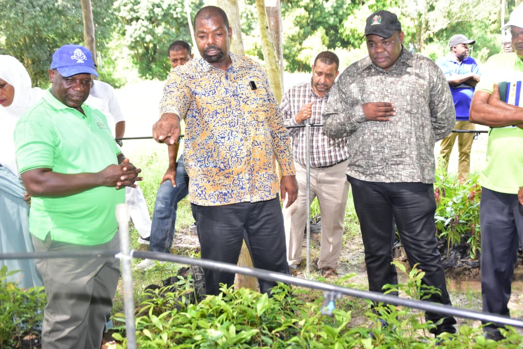 Waziri wa Kilimo Mhe. Suleiman Makame Akagua Maendeleo ya Sekta ya Kilimo, Umwagiliaji, Misitu na Mifugo Kaskazini Unguja