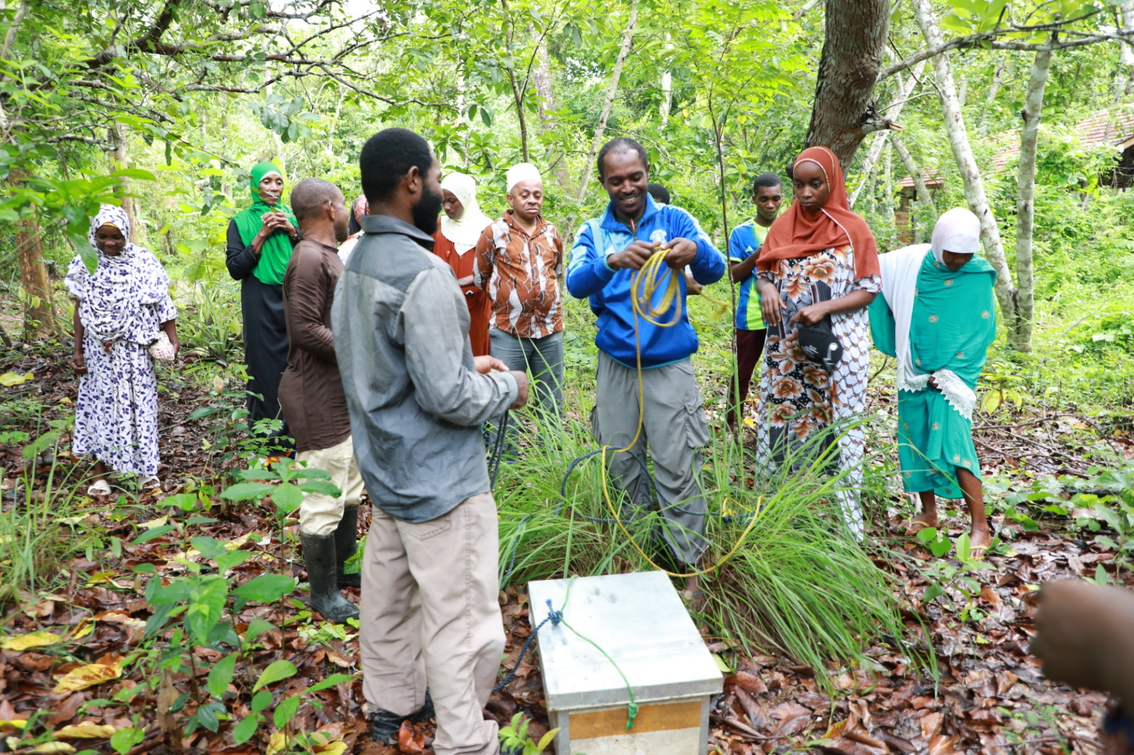 Wananchi wa Bumbwini Wapatiwa Mafunzo ya Ufugaji Nyuki na Uhifadhi wa Mazingira Kupitia Mradi wa Zanzibar Joint Programme